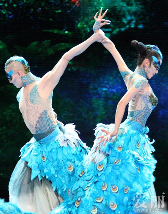 杨丽萍个人图片