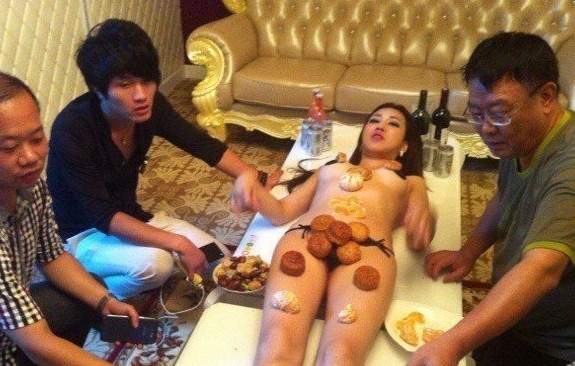 莫露露以直爽豪放的行事风格而闻名业内