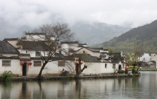 偏远地区的GDP_偏远地区山村教育图片