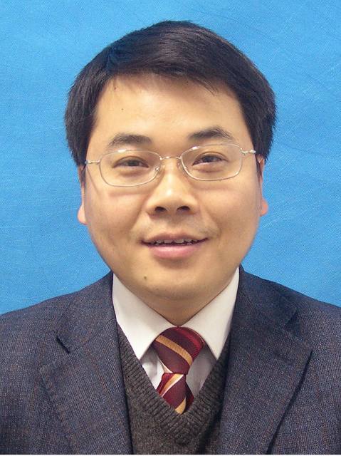 潘士远
