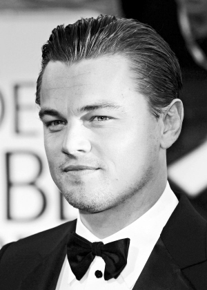 彼得·奥图尔出生在爱尔兰,在英格兰的利兹长大.